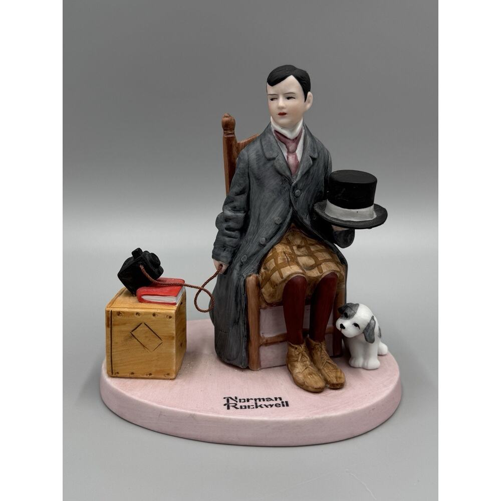 Vintage 1980‎ Norman Rockwell Figurine “ Self Portrait “